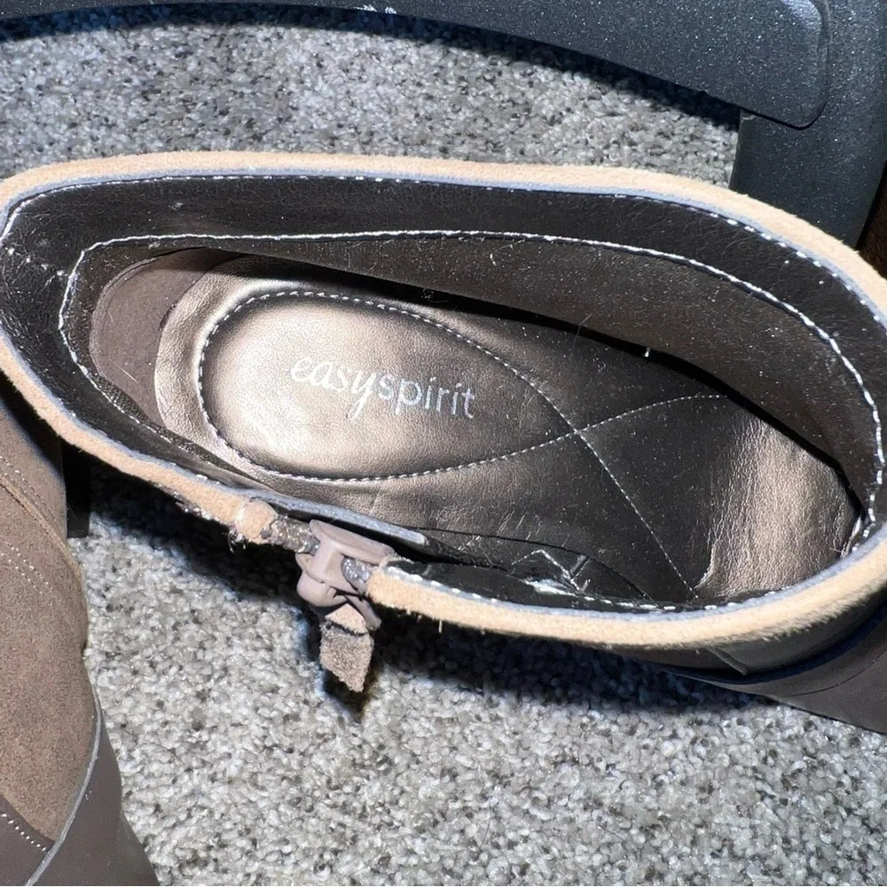 Easy Spirit Arietta Ankle Booties